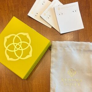 Kendra Scott boxes and accessories